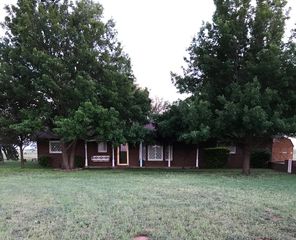 809 County Road 19, Lamesa, TX 79331