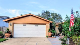 7307 La Granada Dr, Houston, TX 77083