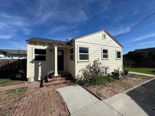 100 Pinal Ave #A, Santa Maria, CA 93455