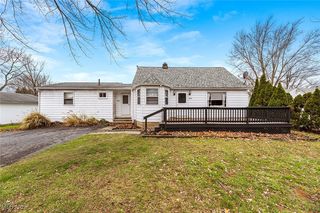 4556 Fishcreek Rd, Stow, OH 44224