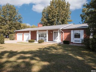 615 W  Russell St, De Soto, IL 62924