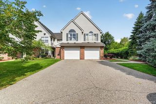 531 Brookfield Dr N #81, Westland, MI 48185