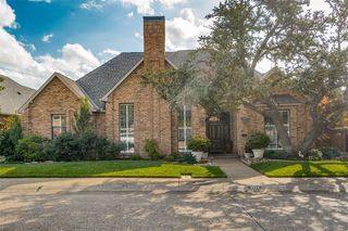 5924 Fallsview Ln, Dallas, TX 75252