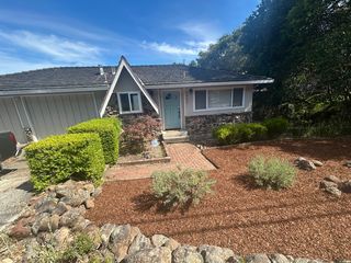 2425 Coronet Blvd, Belmont, CA 94002