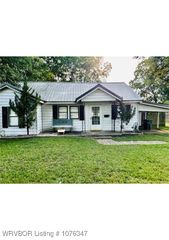 423 N  Elm St, Sallisaw, OK 74955