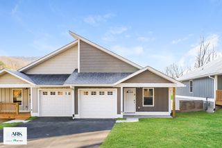 509 Sycamore Branch Rd, Asheville, NC 28803