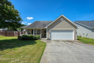12 Sturgeon Bay Dr N, Taylors, SC 29687