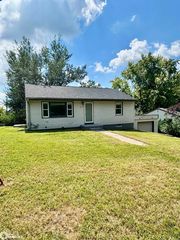 614 Grove St, Missouri Valley, IA 51555