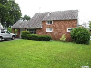 159 Blacksmith Road, Levittown, NY 11756