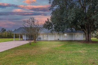 2821 Todd Jude Rd, Lake charles, LA 70607