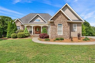 349 Winstead Rd, West Union, SC 29696