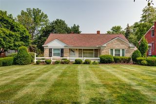 23801 Chardon Rd, Cleveland, OH 44143