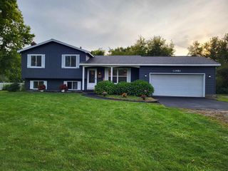 13481 Seymour Rd, Montrose, MI 48457