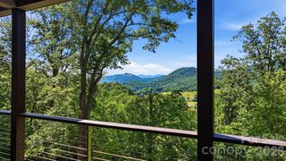 282 Tamarack Trl, Waynesville, NC 28785