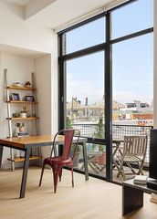 21-45 44th Dr #PHA, Long Island City, NY 11101