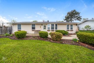 9520 Rosewood Ln, Mokena, IL 60448