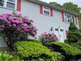 90 Foxon Hill Rd, New Haven, CT 06513