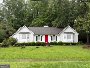 112 Senora Pl, Macon, GA 31210