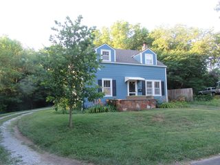 908 E  14th St, Lawrence, KS 66044