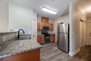 18181 Webster Rd #302-77, Gladstone, OR 97027