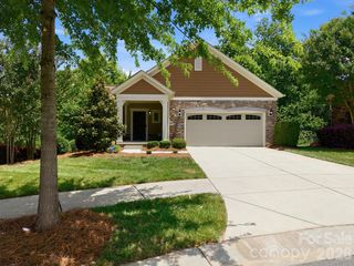 18745 Daymark Dr, Cornelius, NC 28031