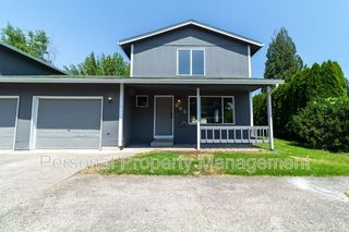 863 14th St, Washougal, WA 98671