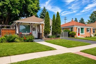 2548 Willow St, Franklin Park, IL 60131