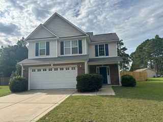 4252 Redspire Ln, Fayetteville, NC 28306