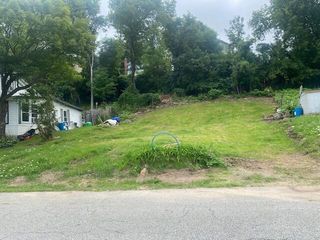 23 River St, Keeseville, NY 12944