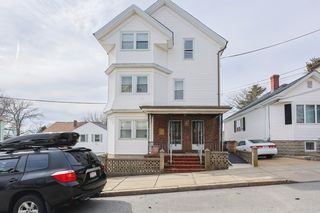 26 Hanover St, Fall River, MA 02720