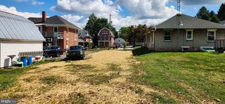 16 N  Main St, Jacobus, PA 17407