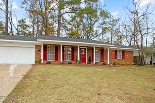 1719 Southhaven Cir, Jackson, MS 39204