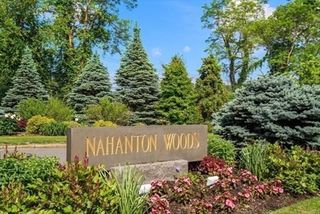 210 Nahanton St #111, Newton, MA 02459