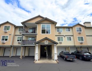 780 NW 185th Ave #305, Beaverton, OR 97006