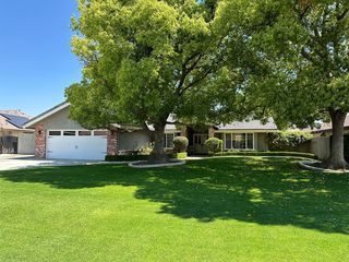 5400 Spring Canyon Ct, Bakersfield, CA 93308