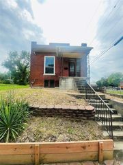 4660 Cottage Ave, Saint Louis, MO 63113