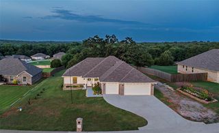 9570 Country Side Ln, Guthrie, OK 73044