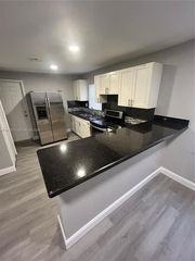1036 NW 47th Ter, Miami, FL 33127