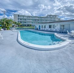 2400 Lake Osborne Drive #205, Lake Worth, FL 33461