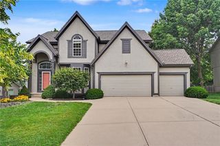 5910 W  154th St, Overland Park, KS 66223