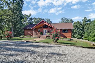 5070 Hidden Ln, Crawford, TN 38554
