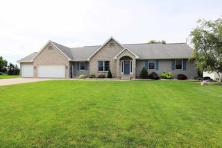 123 Clover Brook Dr, Owosso, MI 48867