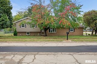 911 N  Bradley Ave, Chillicothe, IL 61523