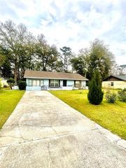 11325 SE 76th Ave, Belleview, FL 34420