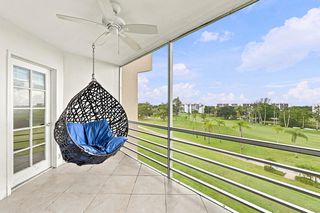 3661 Via Poinciana #513, Lake Worth, FL 33467