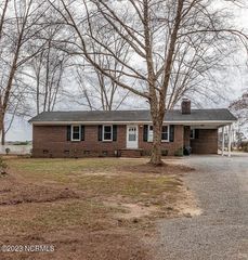 5301 Nc Highway 581, Kenly, NC 27542