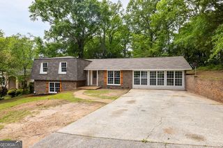 5221 Hurst Dr, Columbus, GA 31904