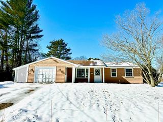 126 Ames Rd, Brockton, MA 02302