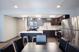 921 6th Ave #206, Des Moines, IA 50309