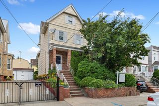 33 E  43rd St, Bayonne, NJ 07002